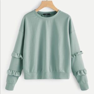 ✨NEW✨Drop shoulder ruffle sleeves shirt